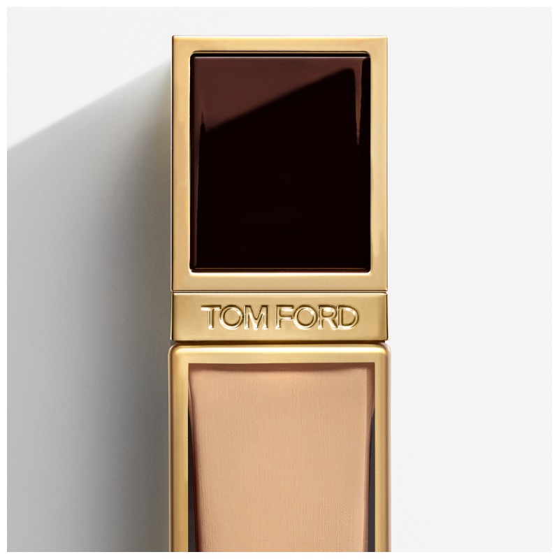 Tom Ford Shade And Illuminate Soft Radiance Foundation SPF 50/PA++++ #03 Ivory silk 3.7ml 